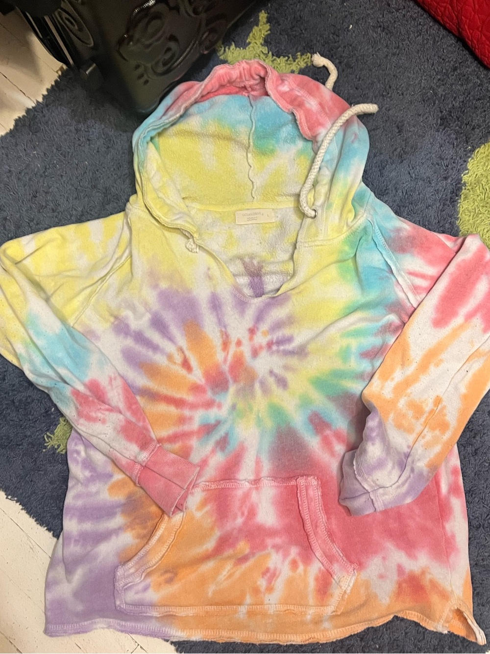 Women’s  Tie-Dye Hooded Pullover Sweatshirt - Pastel Rainbow